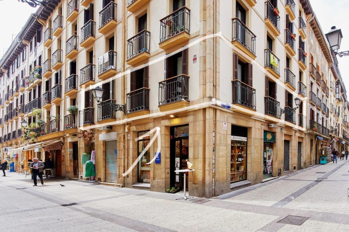 8 Balconies Heart Of The Old Town Apartamento San Sebastián Exterior foto